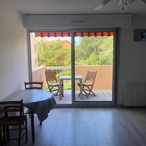 Appartement T2 Meuble, Terrasse Vue, Carqueiranne